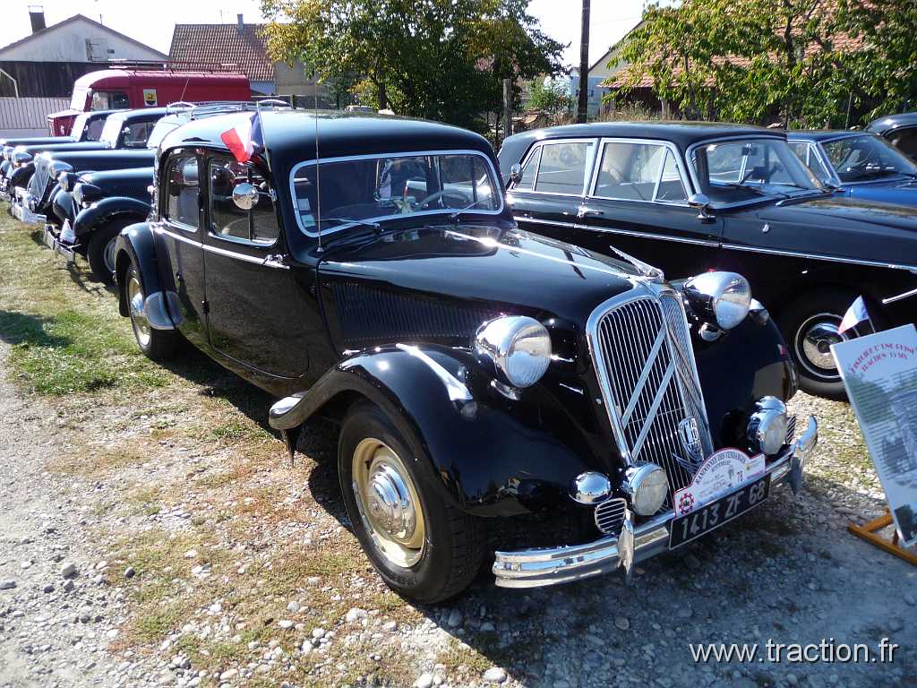 2011_rustenhart (107).jpg - 02/10/2011 - 68740 RUSTENHART 31ème Randonnée Internationale des Vendanges - CITROEN Traction 15 SIX